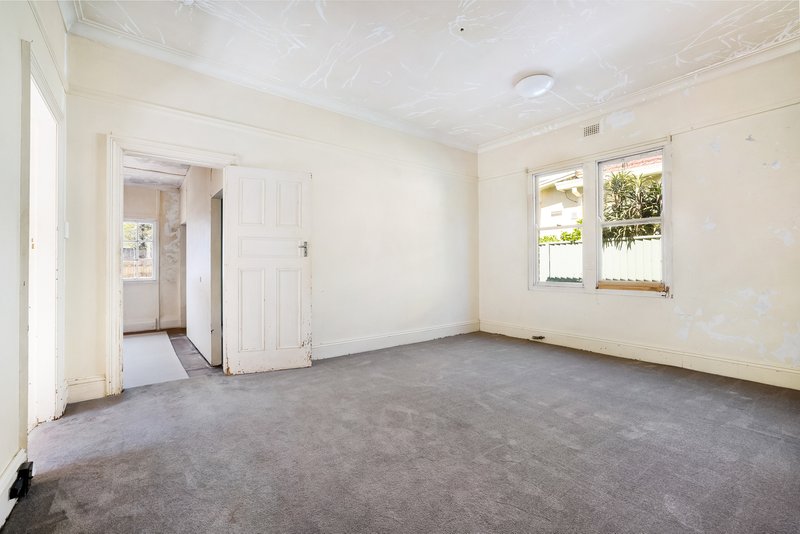 Photo - 28 Nicholson Street, Chatswood NSW 2067 - Image 7