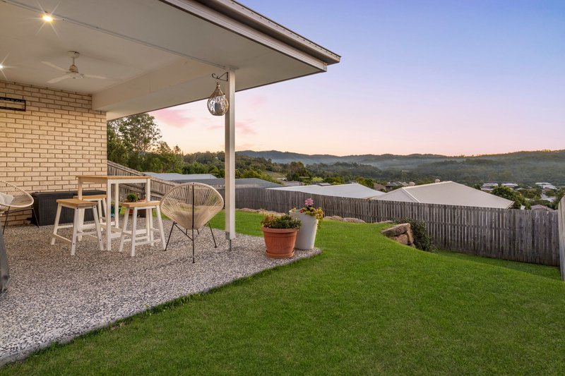 Photo - 28 Nightshade Crescent, Pimpama QLD 4209 - Image 17