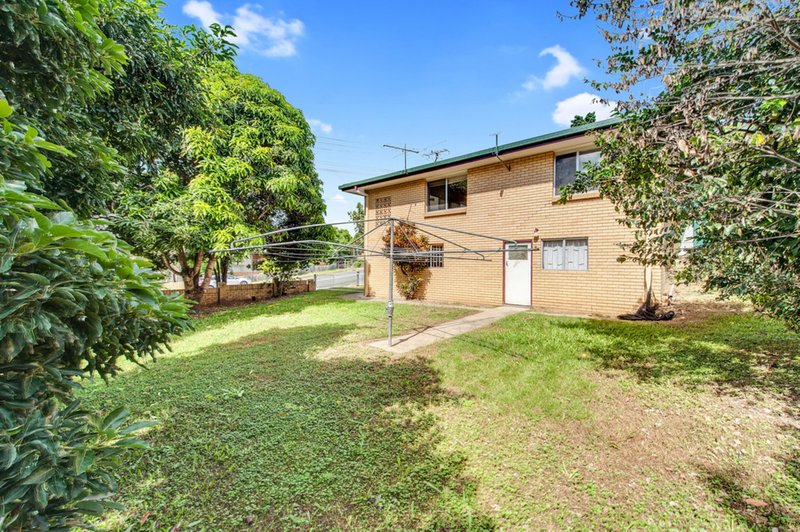 Photo - 28 Nile Street, Riverview QLD 4303 - Image 14