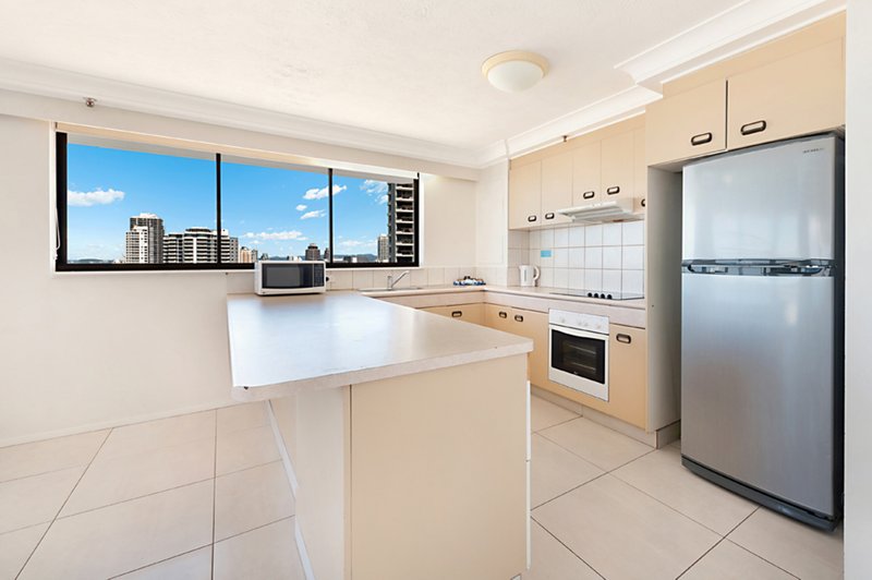 Photo - 28 Northcliffe Terrace, Surfers Paradise QLD 4217 - Image 7