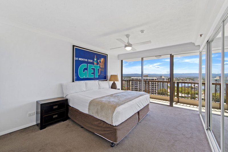 Photo - 28 Northcliffe Terrace, Surfers Paradise QLD 4217 - Image 12