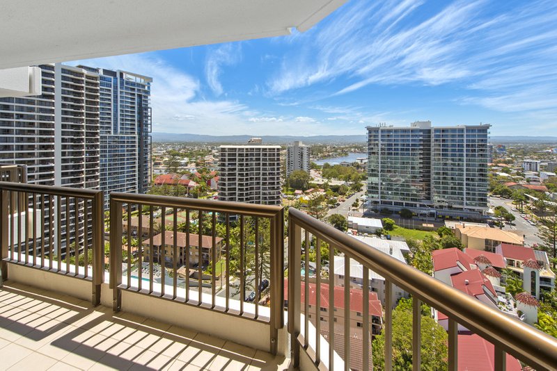 Photo - 28 Northcliffe Terrace, Surfers Paradise QLD 4217 - Image 15