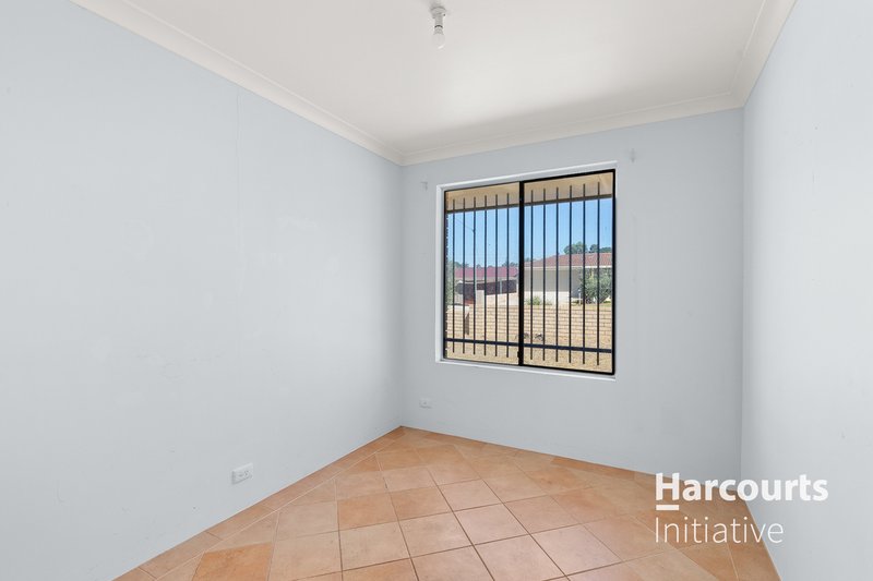 Photo - 28 Oakleaf Circle, Mirrabooka WA 6061 - Image 11