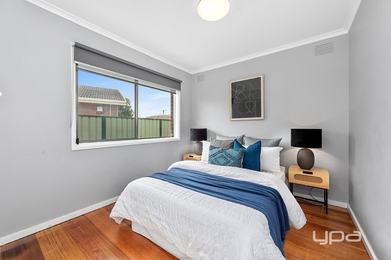 Photo - 28 Oakwood Road, Albanvale VIC 3021 - Image 14