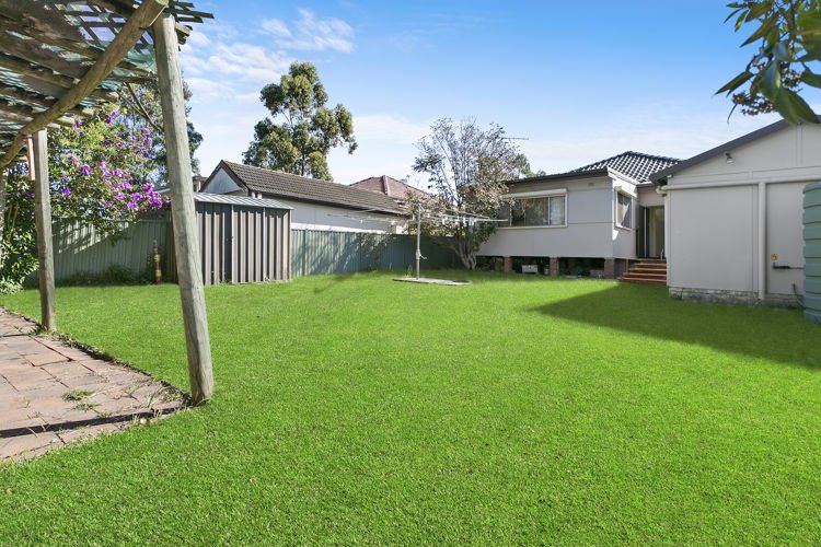 Photo - 28 Orchid Road, Guildford NSW 2161 - Image 8