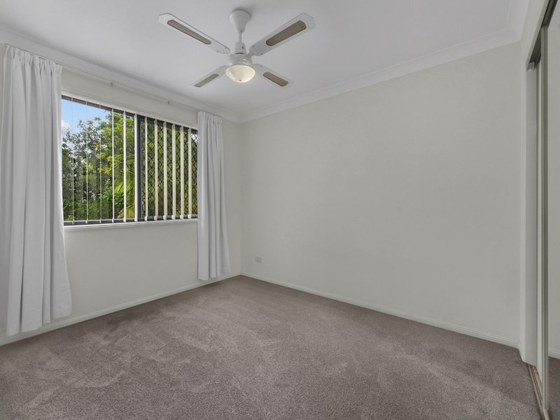 Photo - 28 Orion Place, Bridgeman Downs QLD 4035 - Image 14