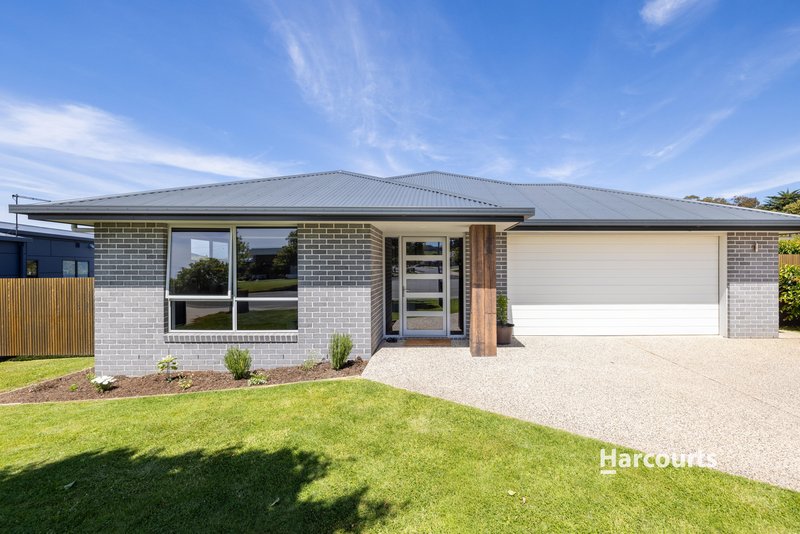 Photo - 28 Overall Street, Sulphur Creek TAS 7316 - Image 3