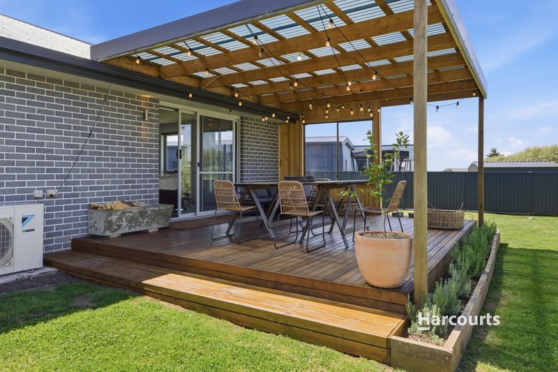 Photo - 28 Overall Street, Sulphur Creek TAS 7316 - Image 12