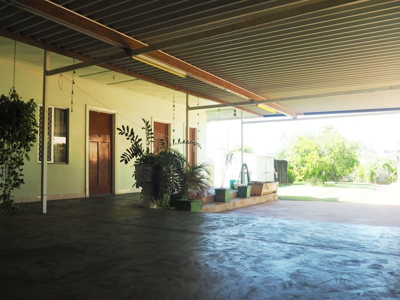 Photo - 28 Pamela Street, Mount Isa QLD 4825 - Image 16