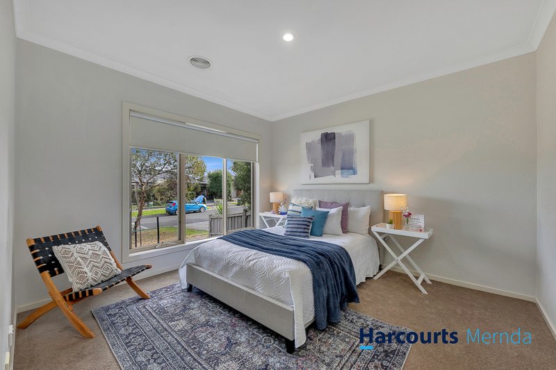 Photo - 28 Paramount Rise, Wollert VIC 3750 - Image 8