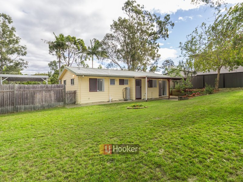 Photo - 28 Parklands Drive, Boronia Heights QLD 4124 - Image 11