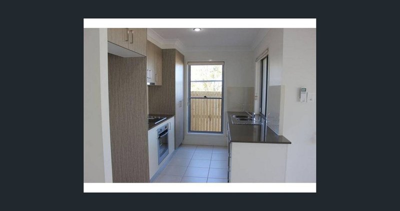 Photo - 2/8 Parkview Drive, Glenvale QLD 4350 - Image 4