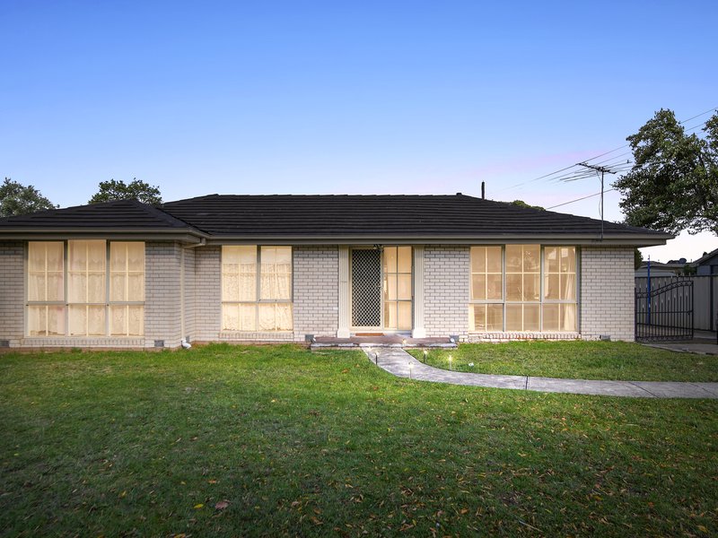 Photo - 28 Paterson Road, Springvale South VIC 3172 - Image 2