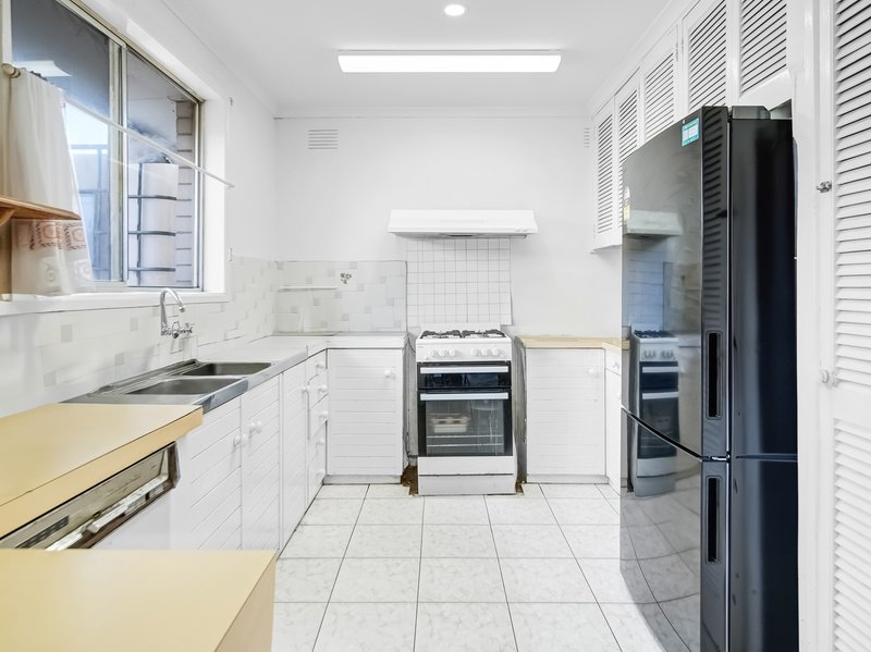 Photo - 28 Paterson Road, Springvale South VIC 3172 - Image 5