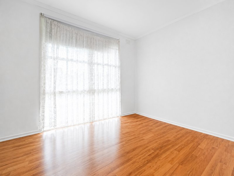 Photo - 28 Paterson Road, Springvale South VIC 3172 - Image 8