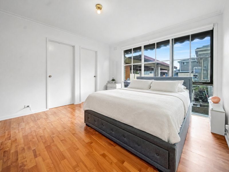 Photo - 28 Paterson Road, Springvale South VIC 3172 - Image 11