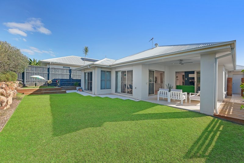 Photo - 28 Paterson Street, North Lakes QLD 4509 - Image 10