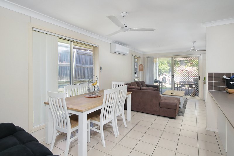 Photo - 28 Penrose Circuit, Redbank Plains QLD 4301 - Image 11