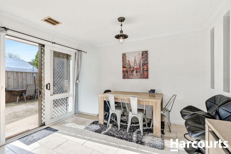 Photo - 28 Perkins Avenue, Hoppers Crossing VIC 3029 - Image 7
