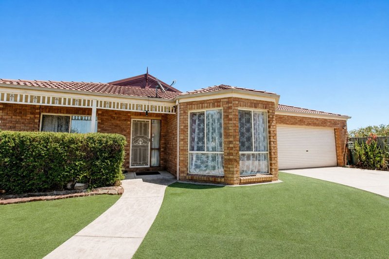 Photo - 28 Perrivale Drive, Shepparton VIC 3630 - Image 1