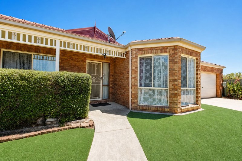 Photo - 28 Perrivale Drive, Shepparton VIC 3630 - Image 2