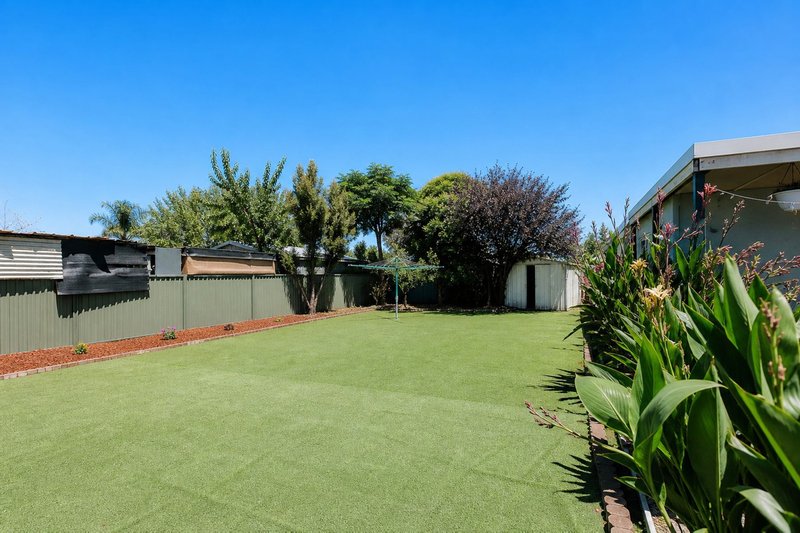 Photo - 28 Perrivale Drive, Shepparton VIC 3630 - Image 9