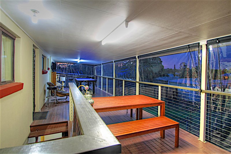 Photo - 28 Petaine Street, Raceview QLD 4305 - Image 13