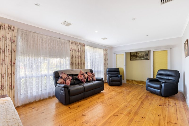 Photo - 28 Pilot Crescent, Seaford SA 5169 - Image 4