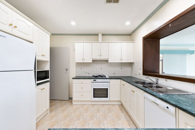 Photo - 28 Pilot Crescent, Seaford SA 5169 - Image 8