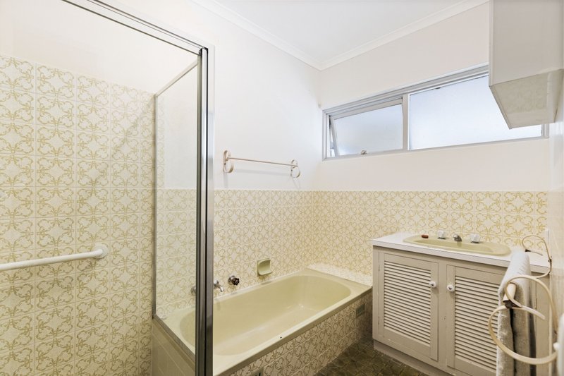 Photo - 28 Pilot Crescent, Seaford SA 5169 - Image 16