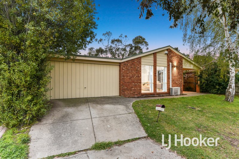 Photo - 28 Pommel Street, Pakenham VIC 3810 - Image 16