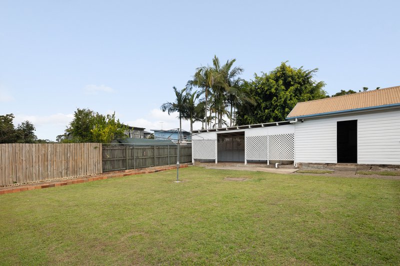 Photo - 28 Pozieres Road, Tarragindi QLD 4121 - Image 12