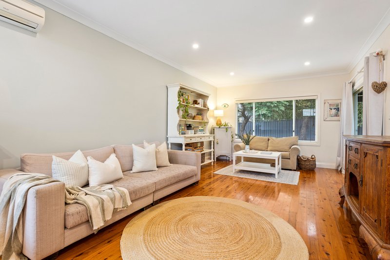 Photo - 28 Prospect Street, Mount Saint Thomas NSW 2500 - Image 2