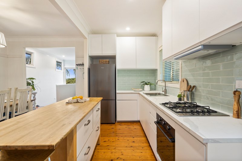 Photo - 28 Prospect Street, Mount Saint Thomas NSW 2500 - Image 3