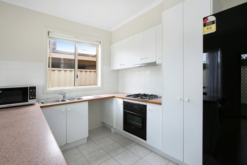 Photo - 28 Queenscliff Road, Thomastown VIC 3074 - Image 5