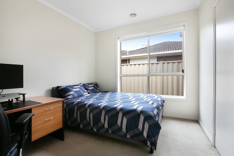 Photo - 28 Queenscliff Road, Thomastown VIC 3074 - Image 10