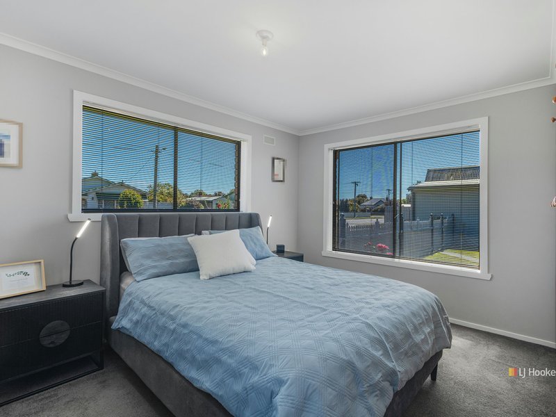 Photo - 28 Quiggin Street, Wynyard TAS 7325 - Image 16