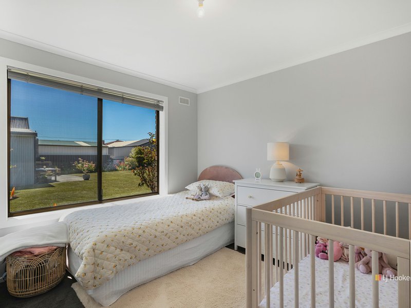 Photo - 28 Quiggin Street, Wynyard TAS 7325 - Image 19