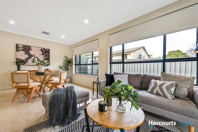 Photo - 28 Radnor Street, Morphett Vale SA 5162 - Image 5