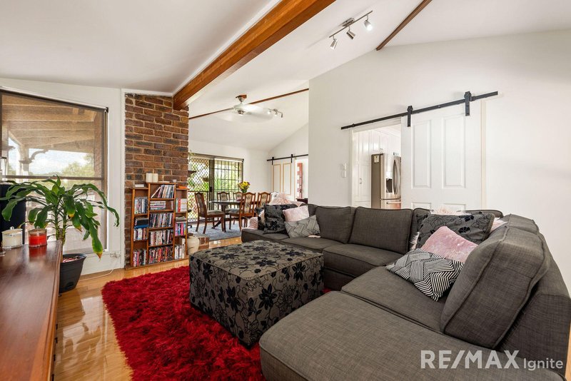 Photo - 28 Raeside Street, Westlake QLD 4074 - Image 4