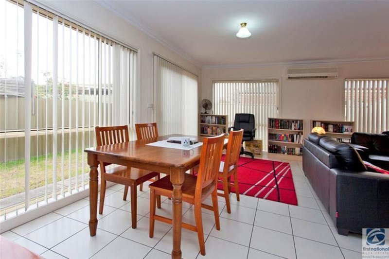 Photo - 2/8 Railway Street, Wodonga VIC 3690 - Image 6