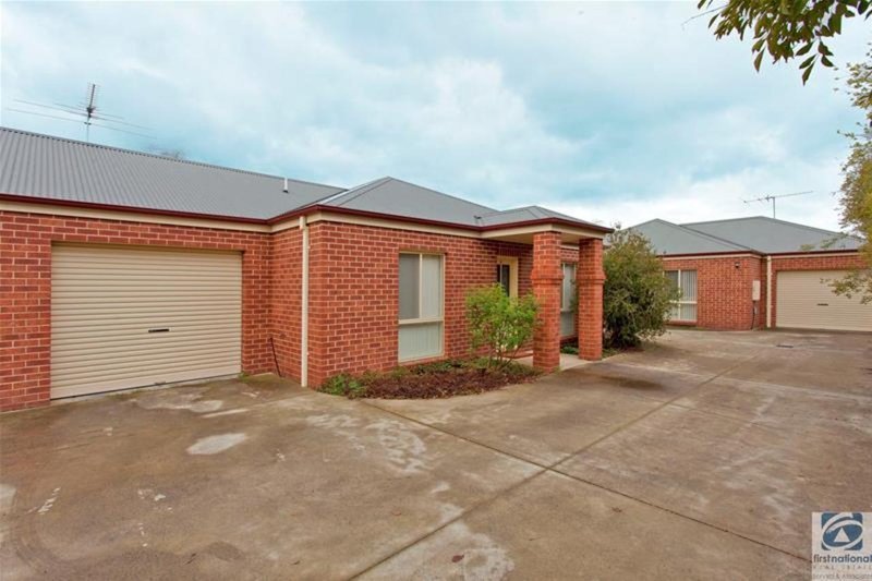 Photo - 2/8 Railway Street, Wodonga VIC 3690 - Image 11
