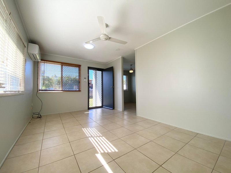 Photo - 28 Rasmussen Avenue, Hay Point QLD 4740 - Image 3