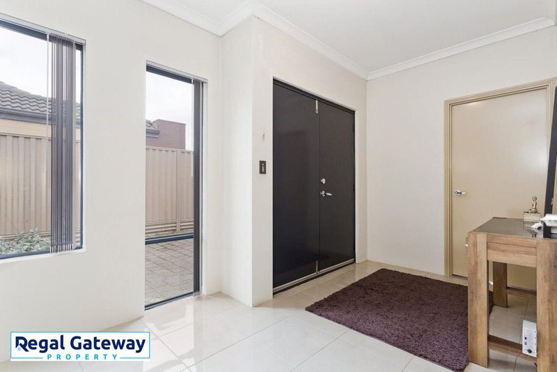 Photo - 28 Rathlin Cove, Canning Vale WA 6155 - Image 2