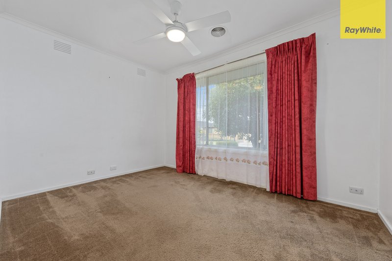 Photo - 28 Ravenna Street, St Albans VIC 3021 - Image 7