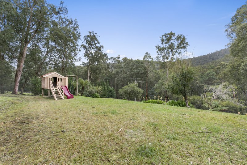 Photo - 28 Reefton Drive, Mcmahons Creek VIC 3799 - Image 8