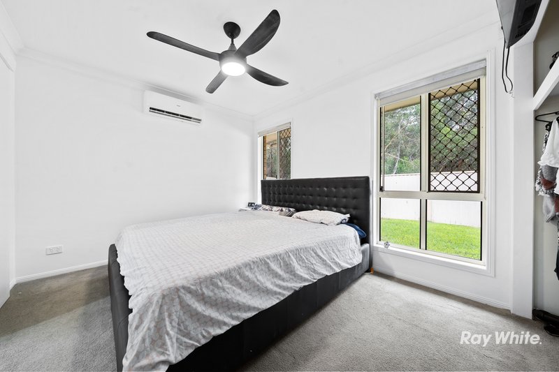 Photo - 28 Regal Drive, Regents Park QLD 4118 - Image 7