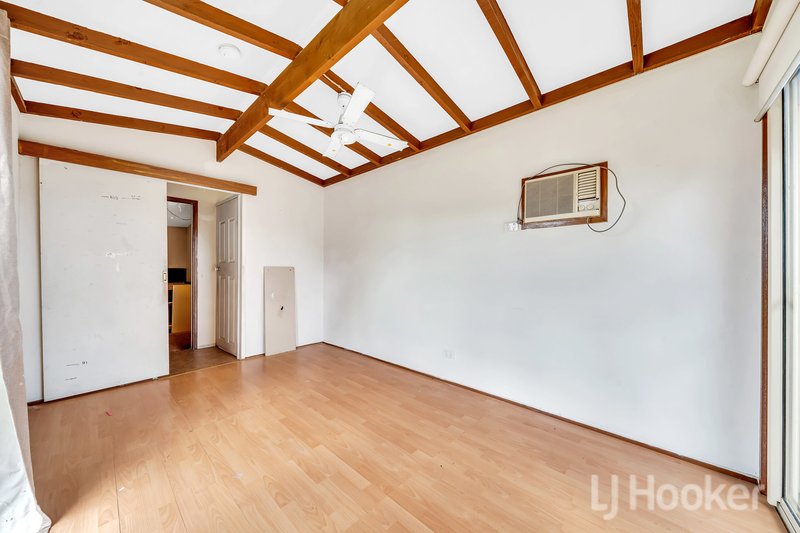 Photo - 28 Regans Road, Hampton Park VIC 3976 - Image 13