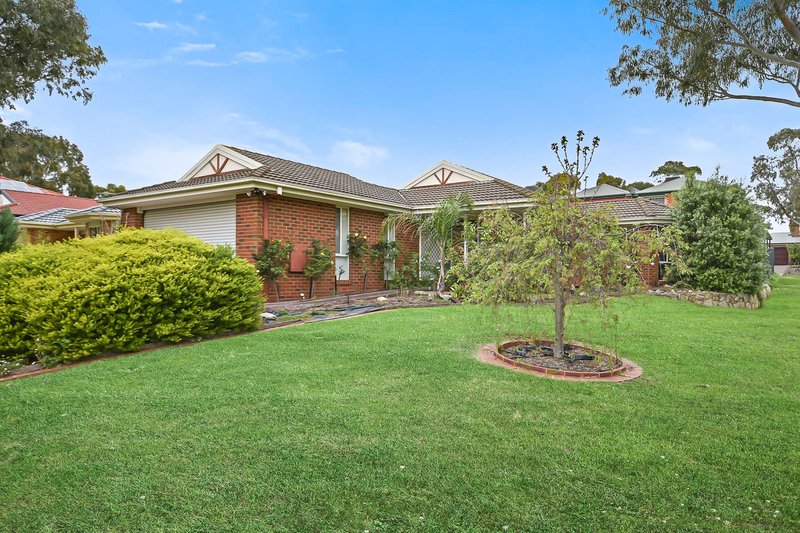 28 Regent Close, Berwick VIC 3806