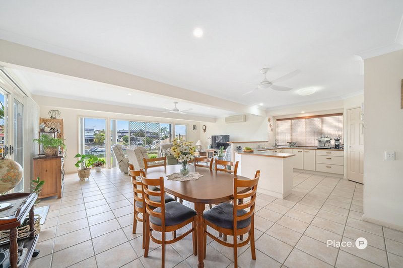 Photo - 28 Resolute Court, Newport QLD 4020 - Image 8